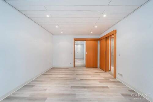 Wohnzimmer - 3 Zimmer Etagenwohnung in Stuttgart