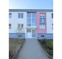 Sofort frei! Gepflegte 3 Zimmerwohnung mit zwei Bädern, Balkon und Tiefgarage - Sankt Georgen im Schwarzwald Stadtgebiet