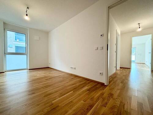 Schlafen_Flur - 3 Zimmer Etagenwohnung in Friedrichshafen