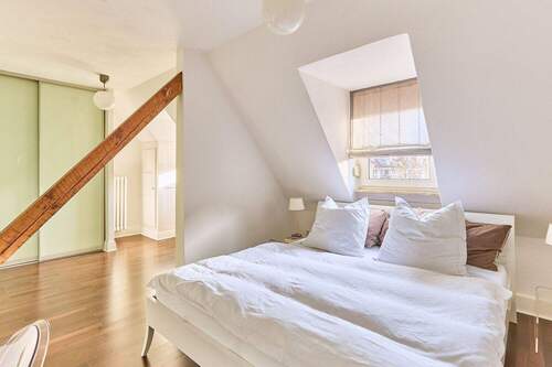 Schlafzimmer mit Ankleide - 