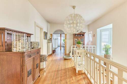 Der Flur verbindet alle Räume - 