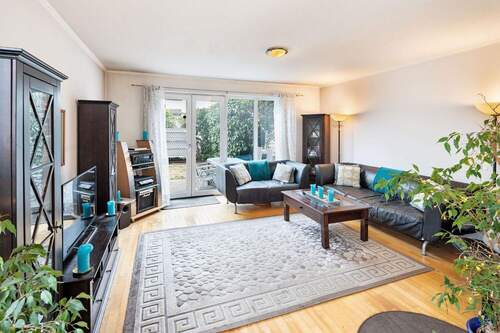 Wohnzimmer - 4 Zimmer Reihenendhaus in Aschheim