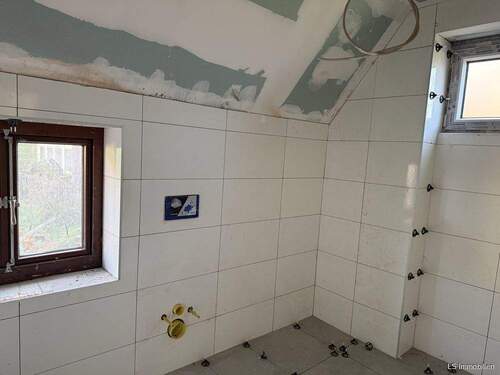 Badezimmer - 5 Zimmer Einfamilienhaus in Lemwerder