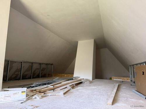 Dachboden - Einfamilienhaus mit 120,00 m² in Lemwerder zum Kaufen