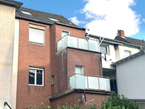 Hausansicht Rückseite - 6 Zimmer Mehrfamilienhaus, Wohnhaus in Neuss