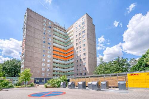 Hausansicht - 3 Zimmer-Wohnung mit Blick ins Grüne