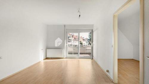 1. OG Schlafzimmer 1 - 