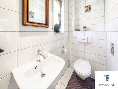 Gäste-WC - 4 Zimmer Etagenwohnung in Windesheim
