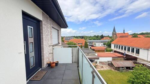 Wohnungstür - 3 Zimmer Etagenwohnung zur Miete in Bersenbrück