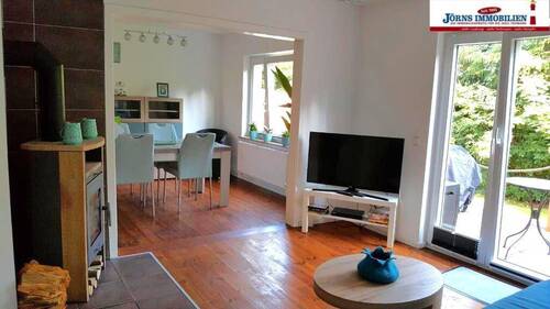 Wohnbereich mit Kaminofen - 4 Zimmer Einfamilienhaus in Vitzdorf