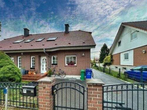 Toranlage - Charmante verklinkerte Doppelhaushälfte in ruhiger Anliegerstraße