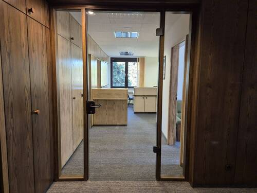 Flur - Büro zur Miete in Leverkusen