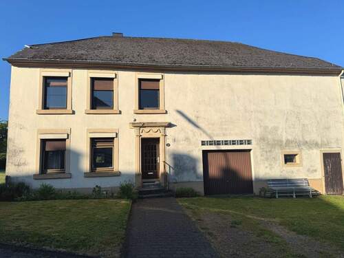 Vorderansicht - 5 Zimmer Einfamilienhaus in Waldweiler