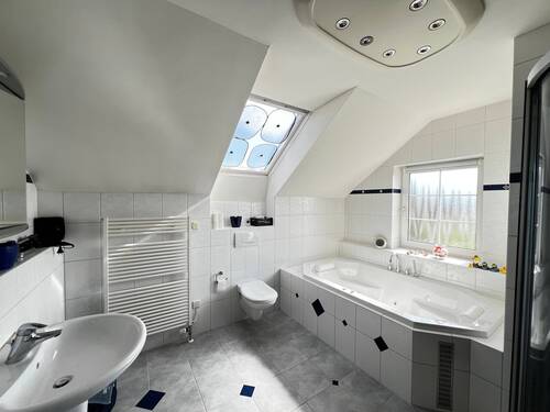 Badezimmer DG - 
