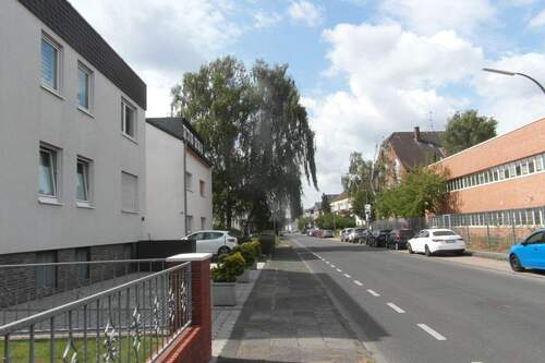 Umgebung - 9 Zimmer Mehrfamilienhaus, Wohnhaus zum Kaufen in Köln