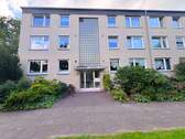 Hausansicht - 2 Zimmer Etagenwohnung zum Kaufen in Hamburg