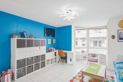 Wohnbereich - Etagenwohnung mit 43,00 m&sup2; in Köln / Altstadt-Süd zum Kaufen