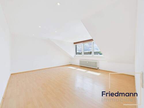 Schlafzimmer 1 (1) - 