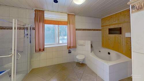 EFH-Schernebeck-Badezimmer.jpg - 