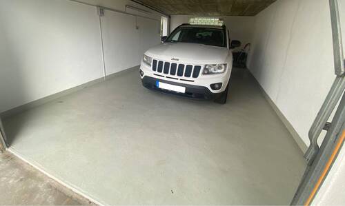 geräumige Garage - 