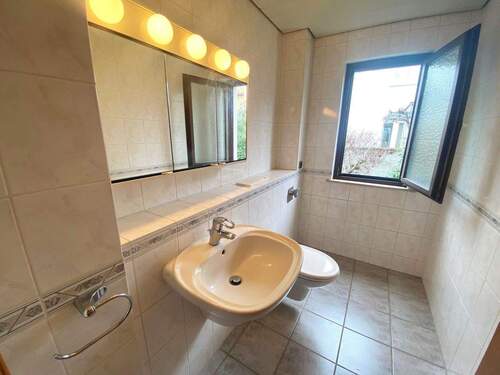 Gäste-WC im Erdgeschoss - 