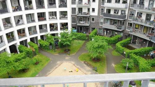 Blick von Balkon - Etagenwohnung mit 70,10 m² in Düsseldorf zur Miete