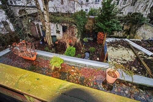 Hof- Gartenbereich - 