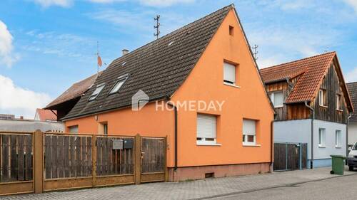 Außenansicht 1 - Einfamilienhaus mit großem Grundstück, Wintergarten und zusätzlichem Baupotenzial