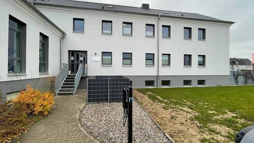 Hausansicht - 5 Zimmer Büro zur Miete in Rostock