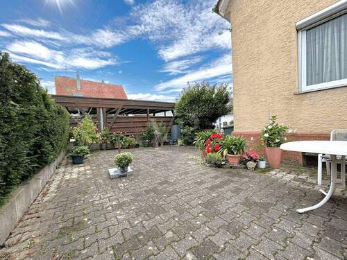 Hof - Einfamilienhaus mit 148,50 m² in Ludwigsburg / Neckarweihingen zum Kaufen
