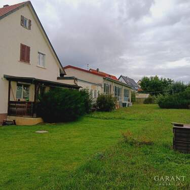 Rückseite - 6 Zimmer Mehrfamilienhaus, Wohnhaus zum Kaufen in Kusterdingen