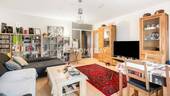 Wohnzimmer 2 - 2 Zimmer Etagenwohnung zum Kaufen in Karlsruhe