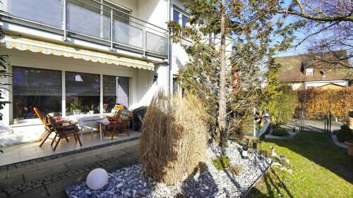 Terrasse mit Garten - 