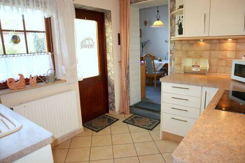 ... zeitlos-moderner Einbauküche - 