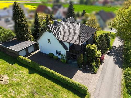 Ein- bis Zweifamilienhaus - 8 Zimmer Einfamilienhaus in Hüllhorst