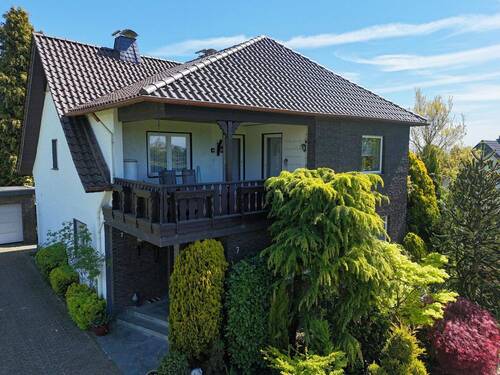 Ein- bis Zweifamilienhaus - 