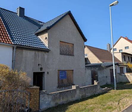 Südostseite - Doppelhaushälfte mit 98,00 m² in Lutherstadt Wittenberg zum Kaufen