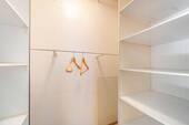Abstellraum/Kleiderschrank - 