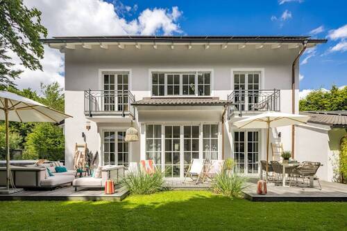 Ansicht Süden - 7 Zimmer Einfamilienhaus in Straßlach-Dingharting