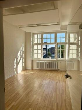 Büro - Helle Bürofläche in zentraler Lage