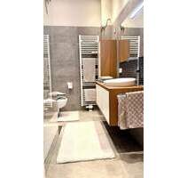 Voll möbliert, suchen Sie das besondere eine helle Wohnung mit Balkon und toller Einrichtung - Zwickau Innenstadt