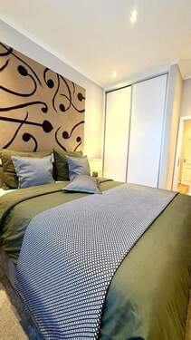 Schlafen Einbauschrank - 2 Zimmer Etagenwohnung zur Miete in Zwickau