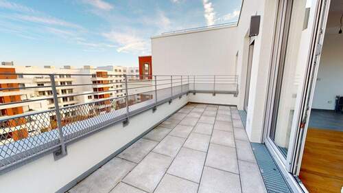 Balkon (13) - 4 Zimmer Etagenwohnung in Frankfurt