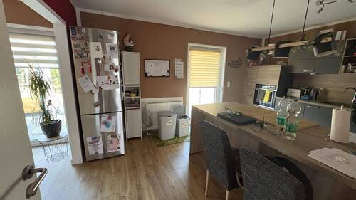 EG - Küche mit Sitzmöglichkeit - 