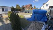 Garten mit kleinem Spielplatz - 
