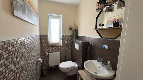 EG - Badezimmer-Gäste WC - 