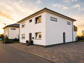 Bild 2 - 5 Zimmer Einfamilienhaus zum Kaufen in Schmalenberg
