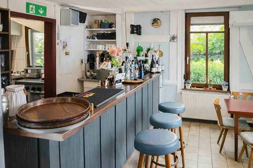 Gastronomie Bar - 1 Zimmer Mehrfamilienhaus, Wohnhaus zum Kaufen in Stuttgart