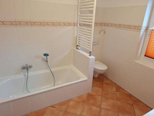 Wanne mit tiefen Einstieg - 