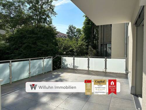Terrasse mit Blick ins Grüne - Großzügige Terrasse mit zusätzlichem Garten l Neubau l Provisionsfrei für den Käufer